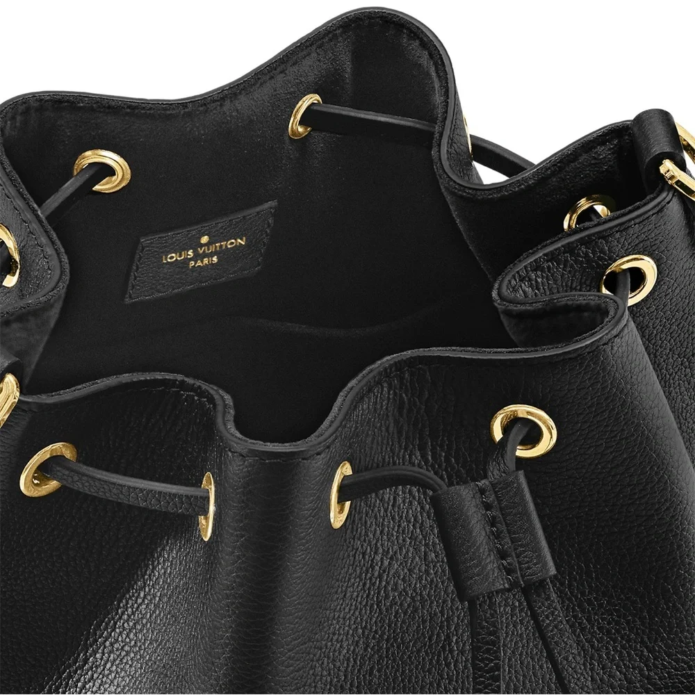 Louis Vuitton Lockme bucket bag